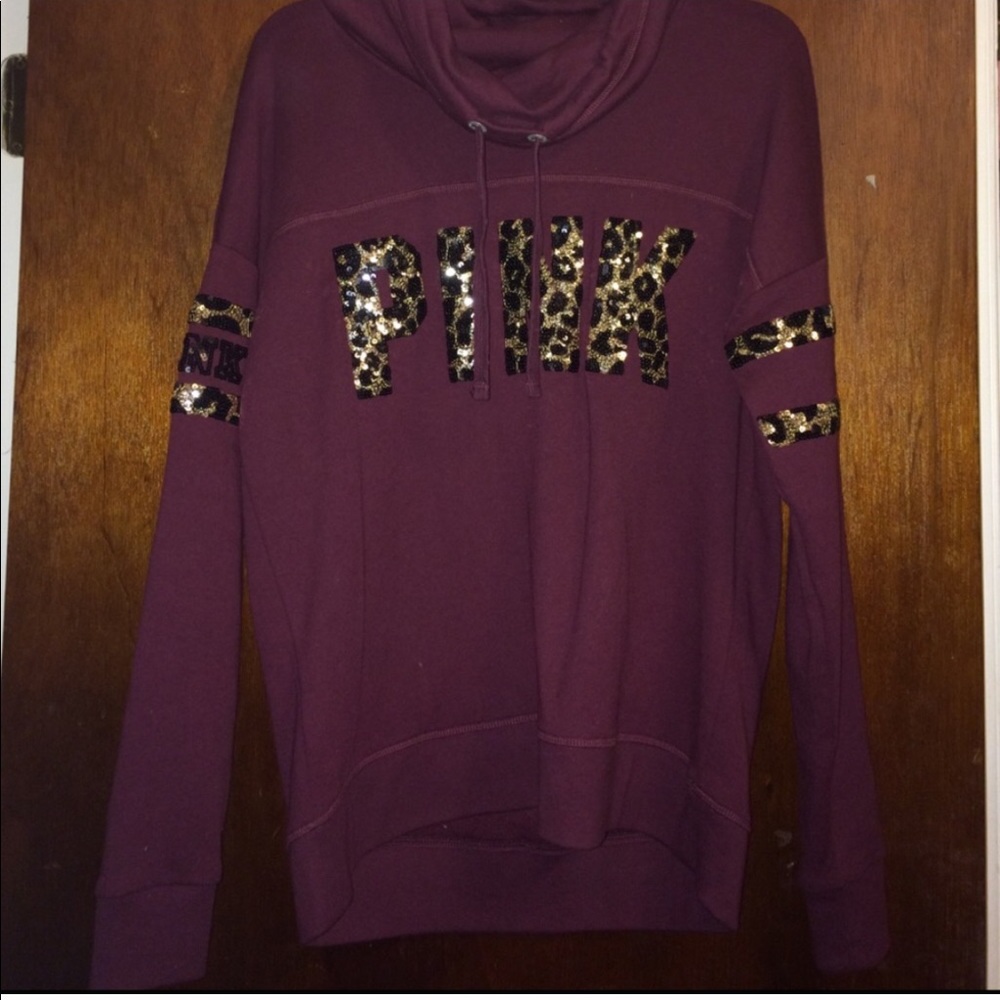 Vs PINK pullover
